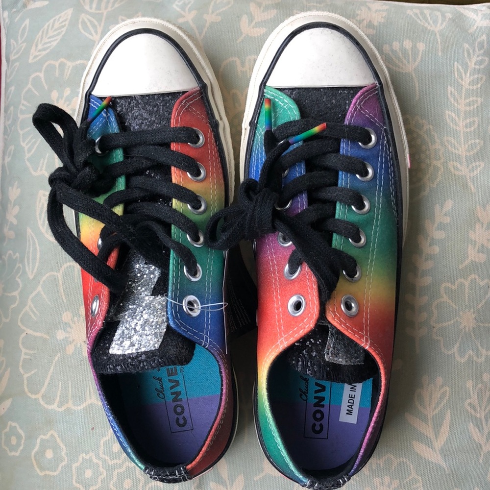 Converse Chuck Taylor Pride Sneakers